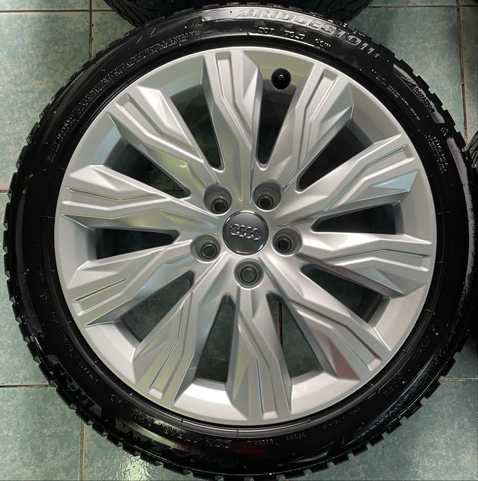 Jante aliaj R18 originale AUDI A4 B9 225/45/18 iarna Bridgestone