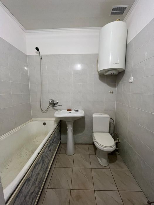 Продам мини квартиру в общежитие район Черемушек