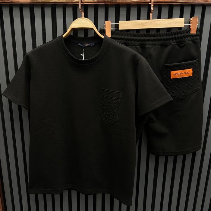 Luis Viton летен екип