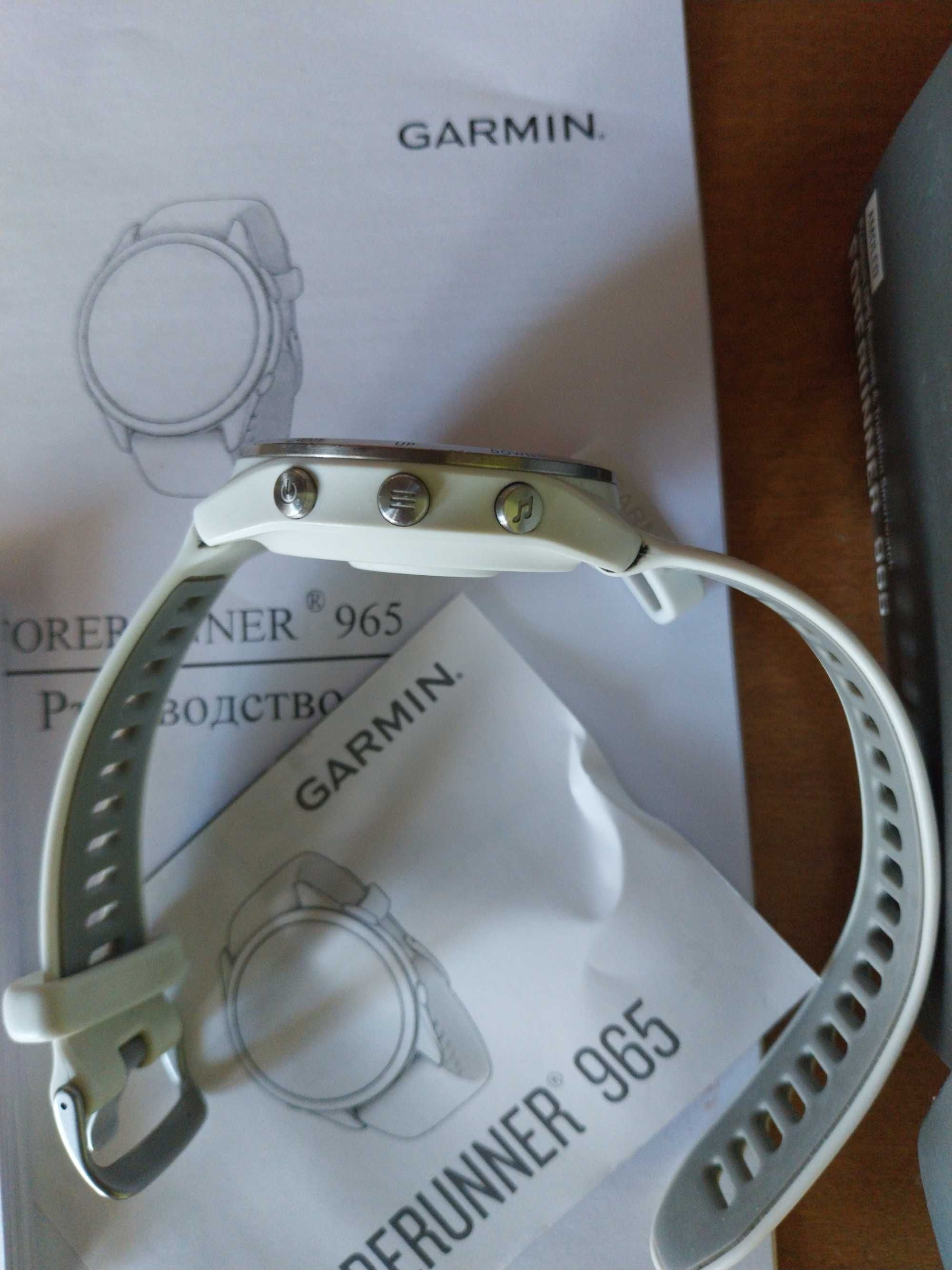 Часовник FORERUNNER 965 Garmin