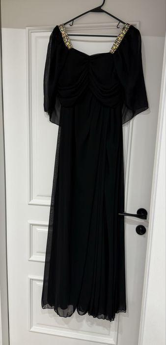 Вечерние платье новое привезено из Дубая