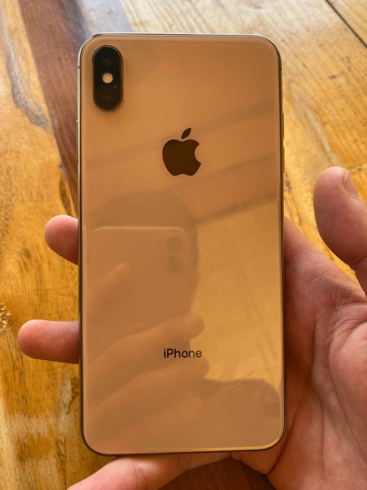 Iphone xs max sotiladi srochno