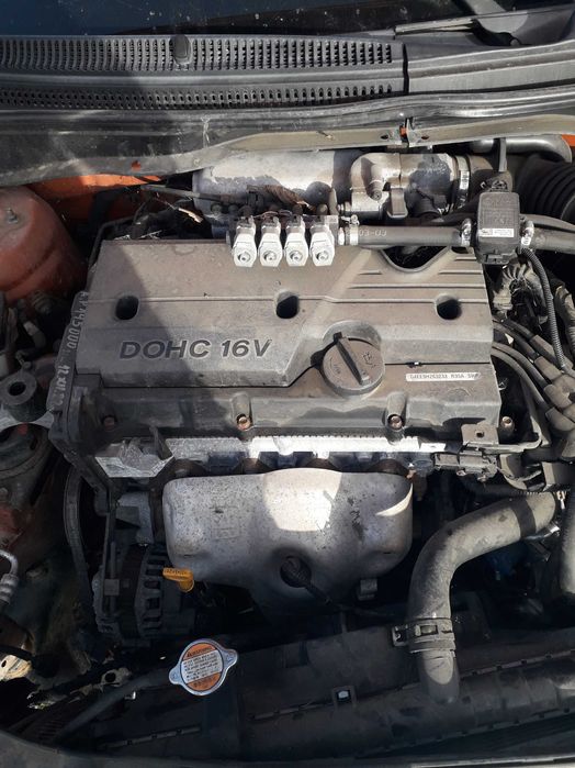 Kia rio na на части