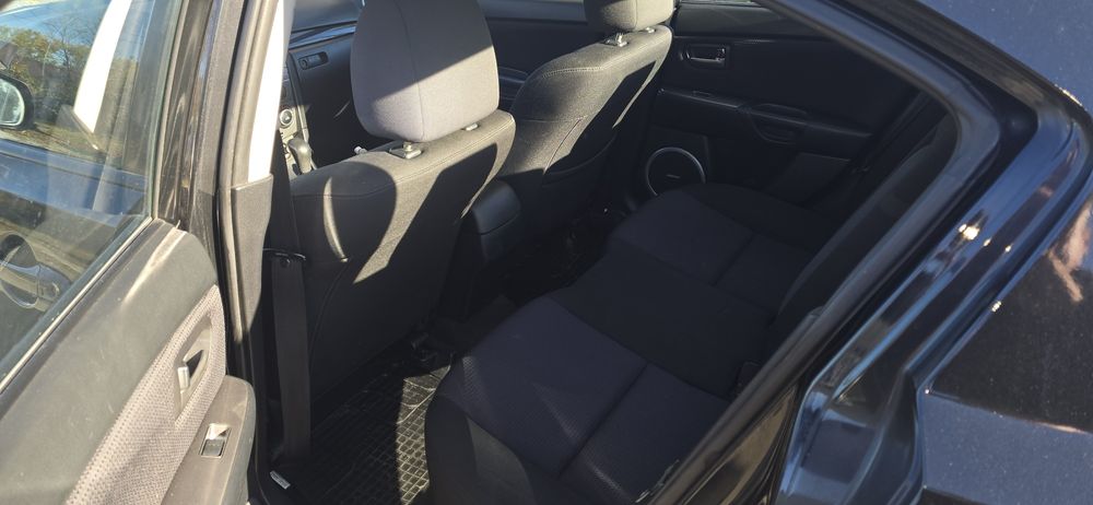 Vând Mazda 3 an 2008