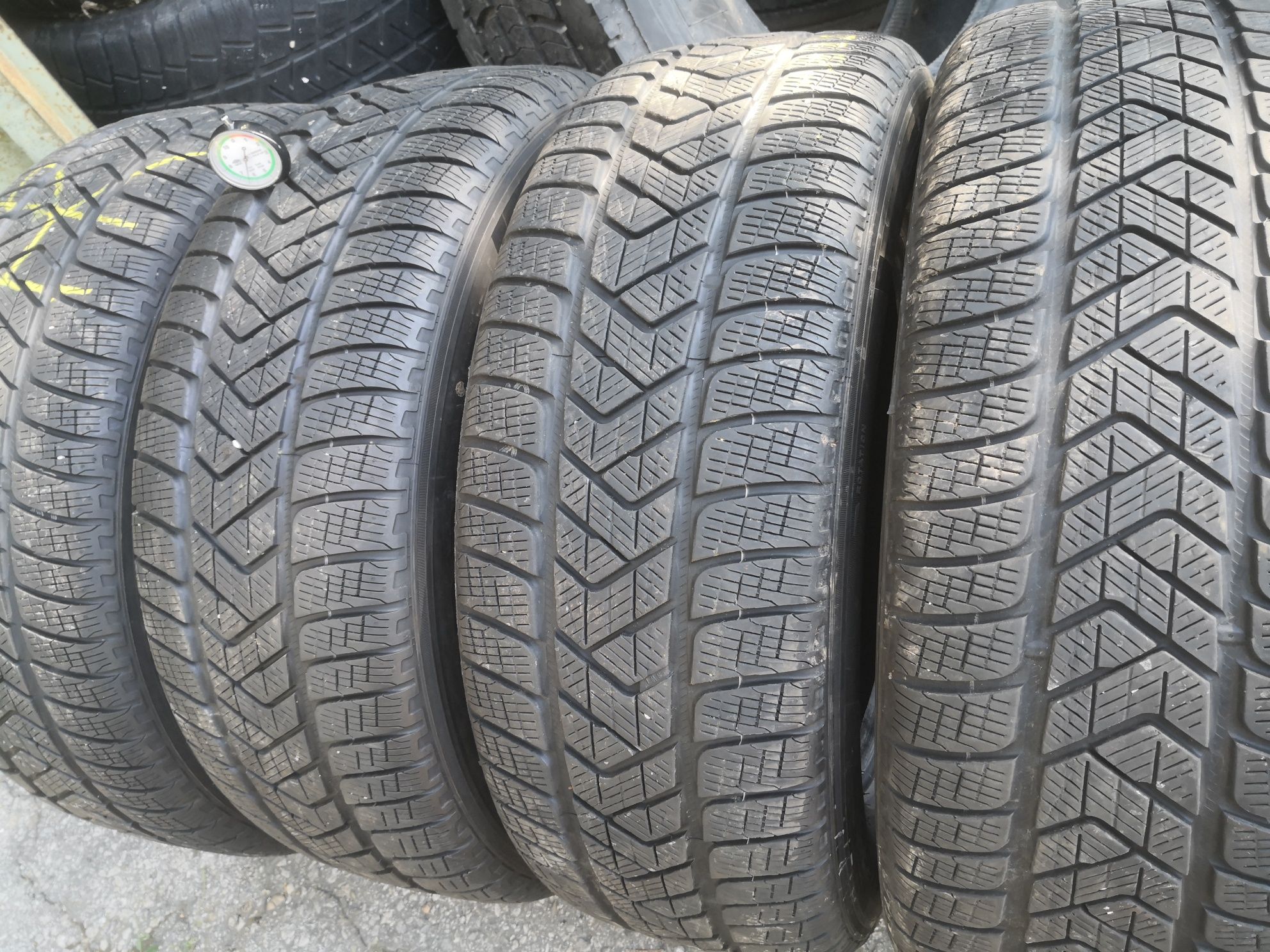 245 45 18 гуми като нови Pirelli RFT dot 20