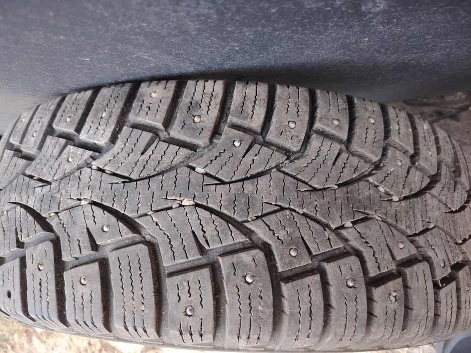 Два диска на шевроле круз, один с шиной