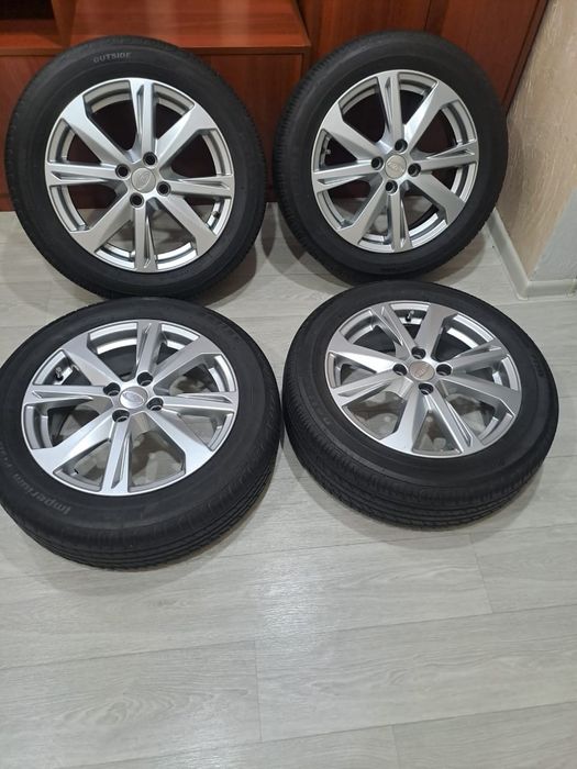 Продам комплект Диски  Оригинальные от Веста, Кросс, Ларгус и т д