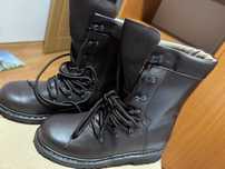 Bocanci militari combat iarna