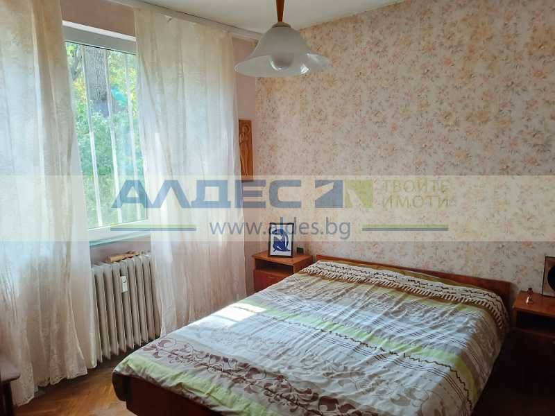 Продава се Тристаен апартамент в София, Славия - 95 кв.м за 3137 €/кв.м - Снимка #8