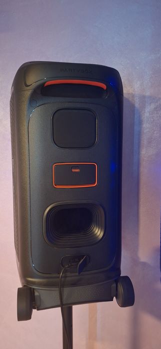 Vând boxe JBL 320