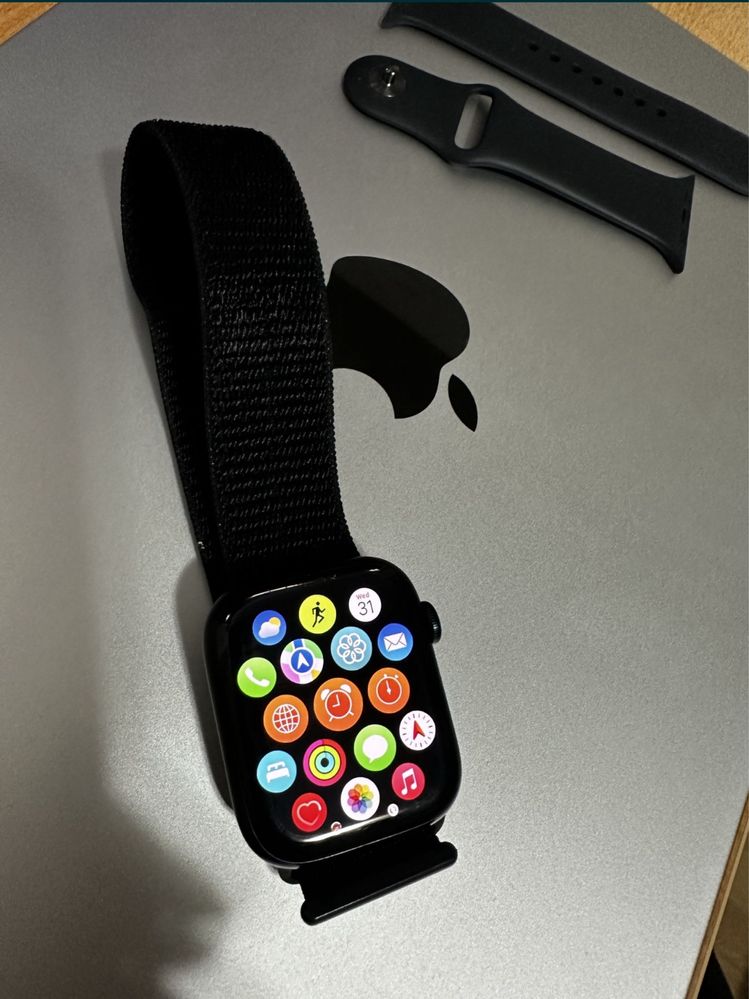 Apple Watch Series 8 - 45MM