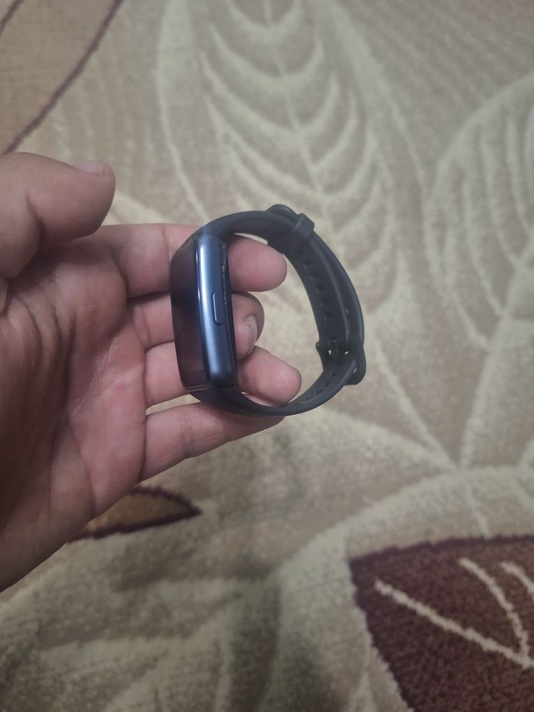 Huawei band 6 250ming so'm