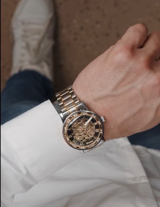 Mexanik soat sotiladi