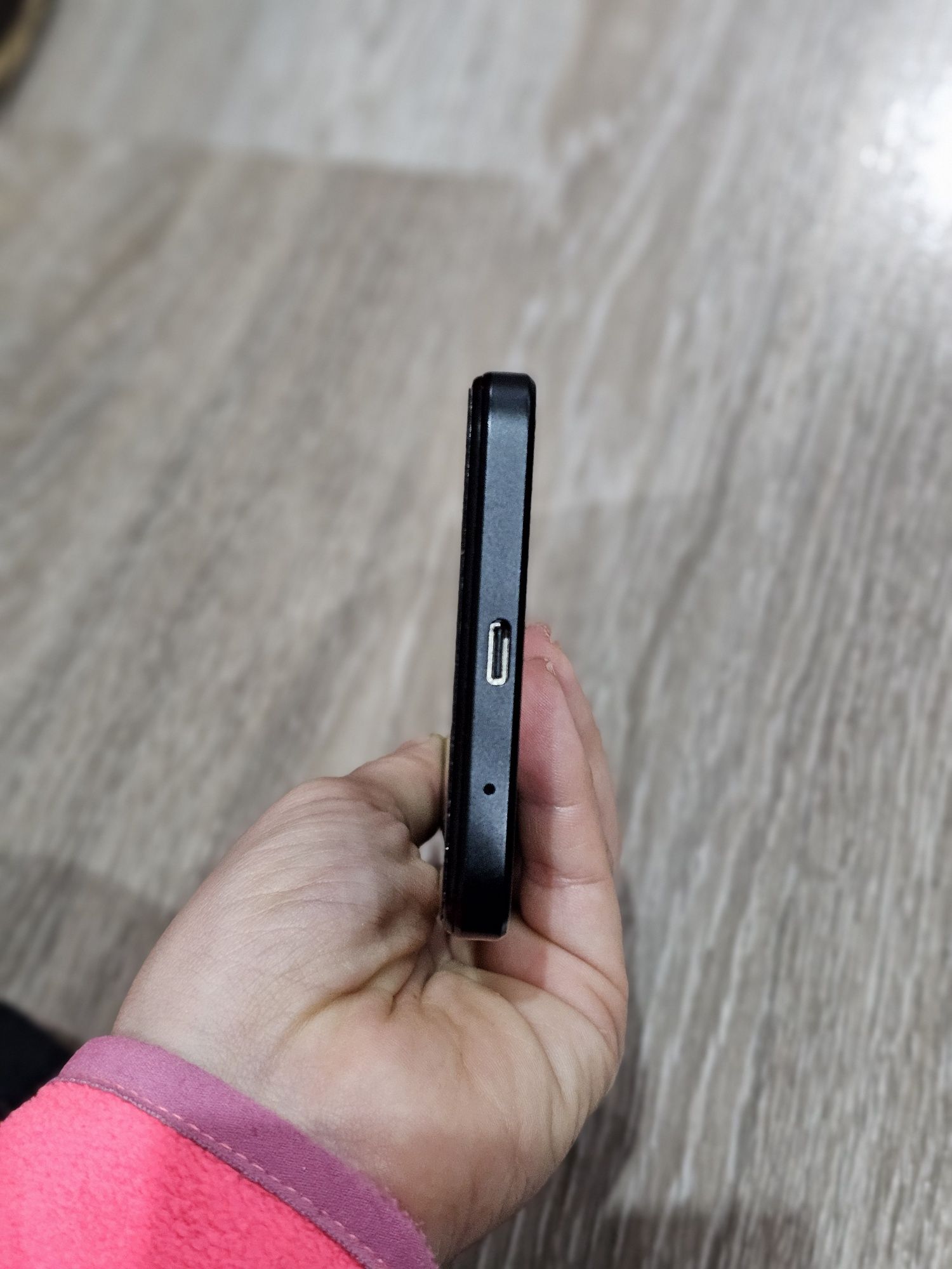 Чисто нови 2 броя телефони Redmi A3 с ГАРАНЦИИ