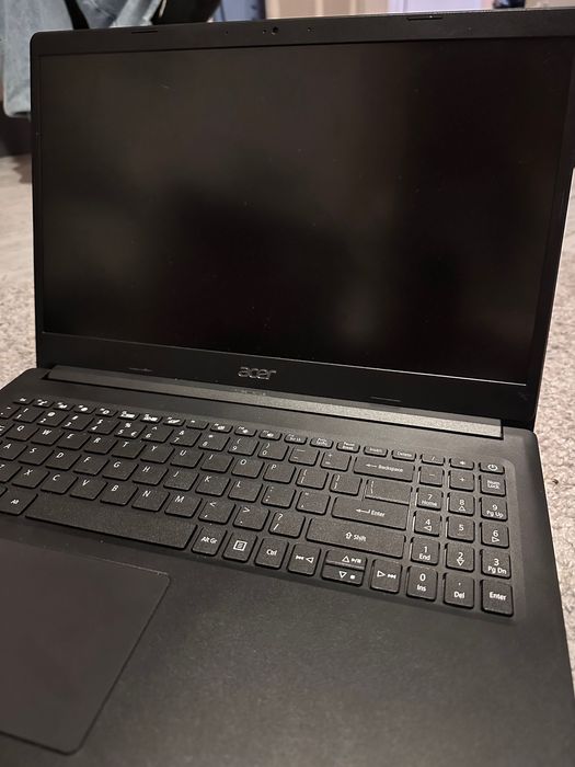 Acer лаптоп с 8GB RAM, Extensa 15 EX215-31, чанта и зарядно