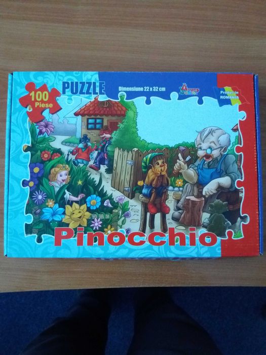 Vand doua puzzle-uri si un set magnetic de constructie (3+ ani)
