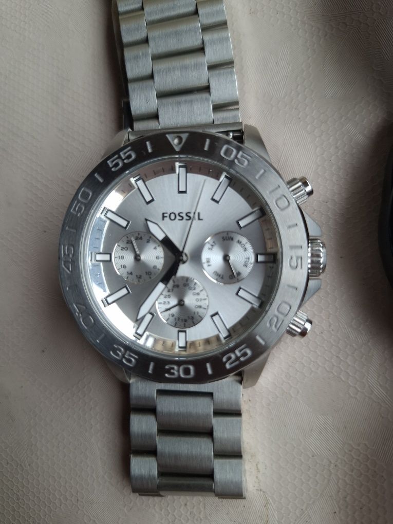 Ceasuri Casio si Fossil
