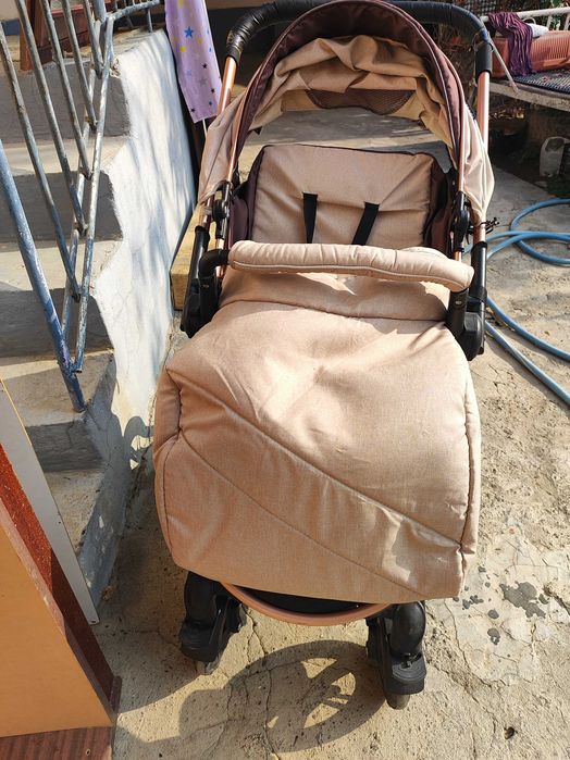 Фирменная коляска
