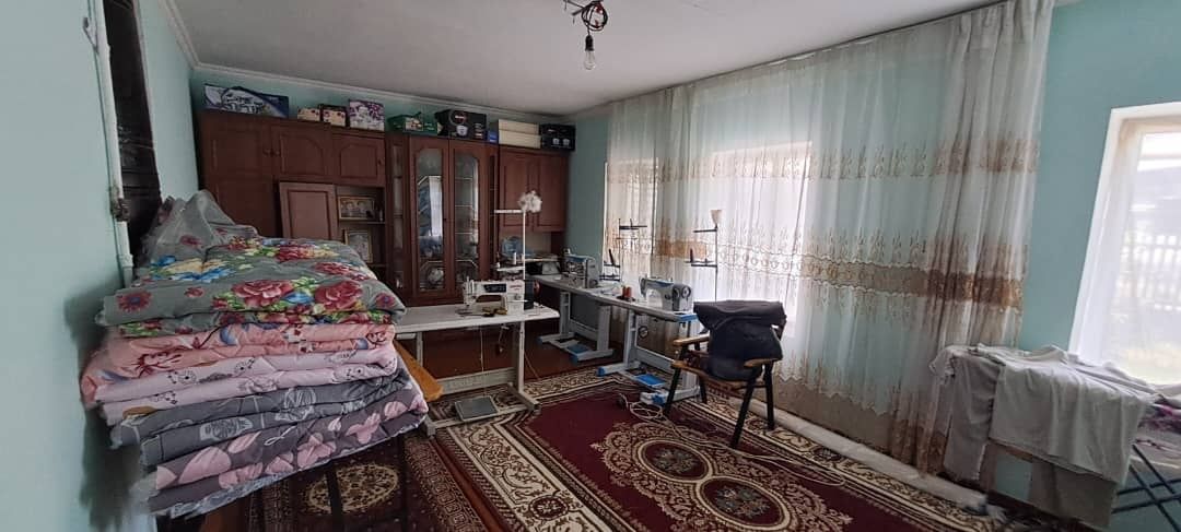Продаётся дом в Бостанлыкском районе в Азадбаше вдоль трассы