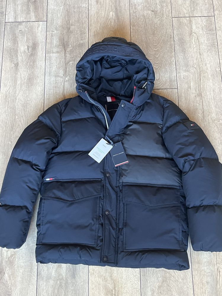 Tommy Hilfiger : New York Down - Ново М / Оригинал