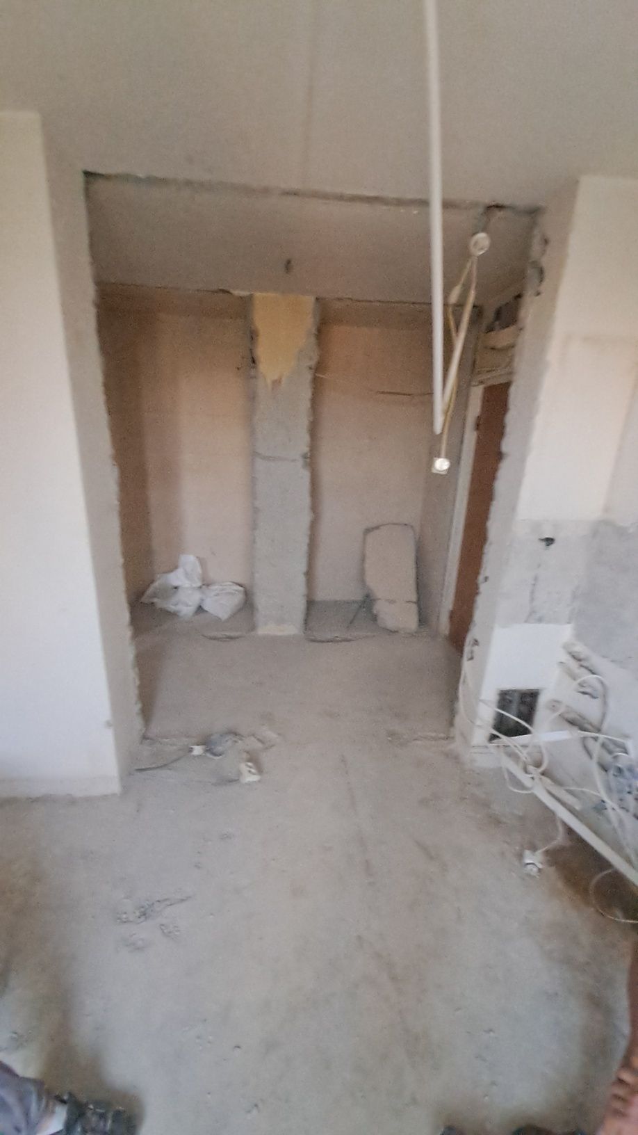 Zilieri / meseriasi constructii bucuresti ilfov bragadiru