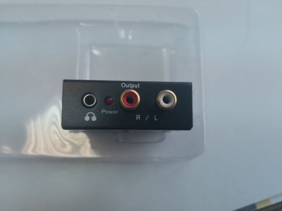Convertor audio optic/digital la analog