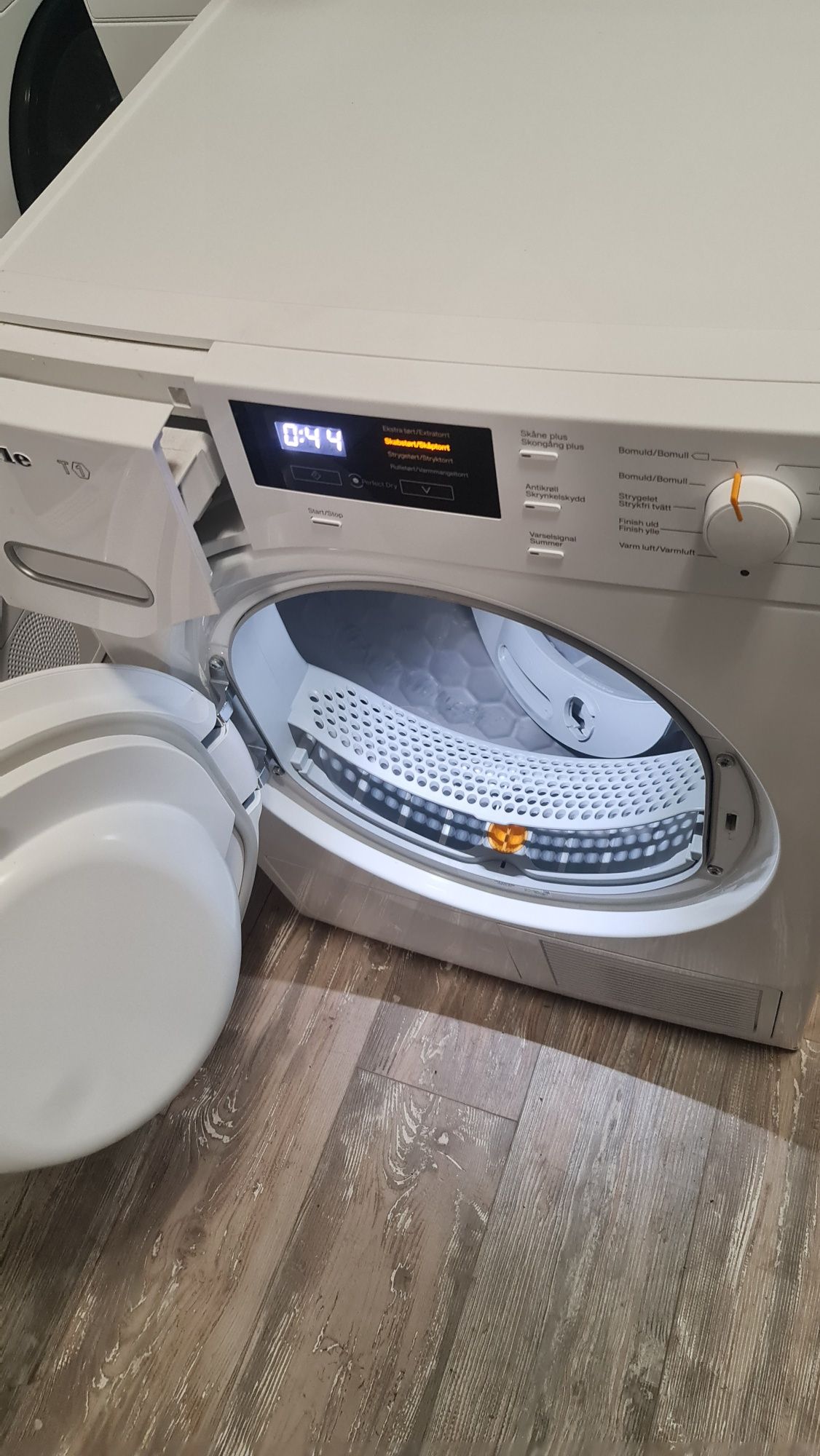 Сушилня Miele 8kg термо помпа