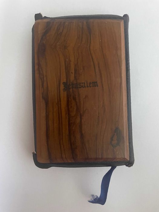 Biblia / biblie , coperta din lemn, engleza,  Jerusalem Wood Bible