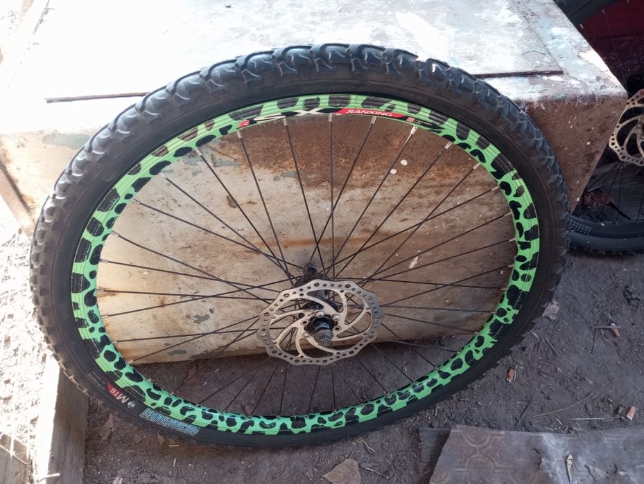 Продам запчасти на велосипед пишите в олх или вэтсап не звоните