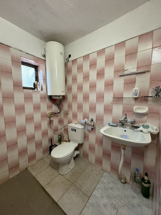 Продава се Къща в Казанлък - 300 кв.м за 405 €/кв.м - Снимка #14