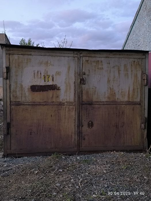 Продам металлический гараж