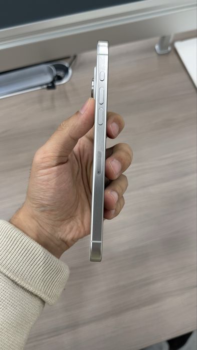 Iphone 15 pro max 256 gb white