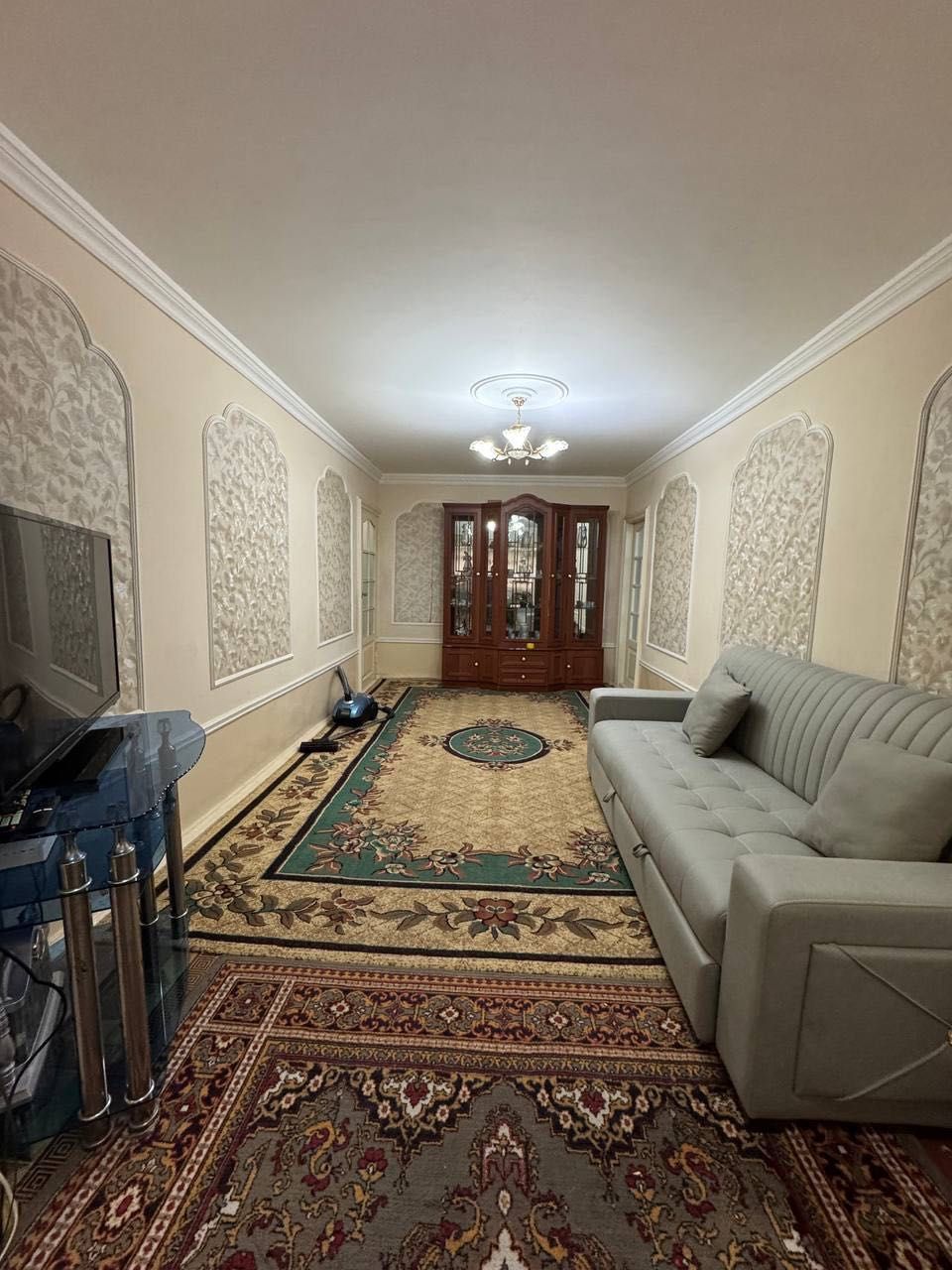 Продам 2 ком квартиру на Азиз Базаре