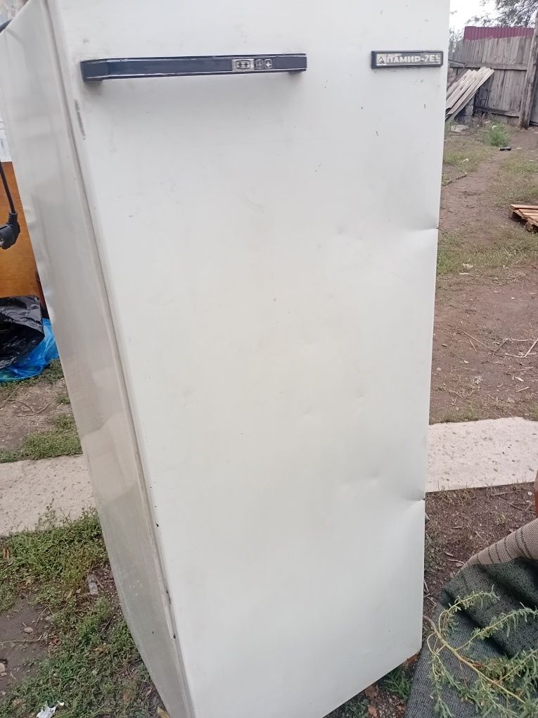Продам холодильник в рабочем состоянии.