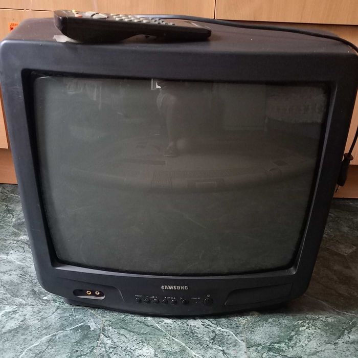 Продаю телевизор Samsung