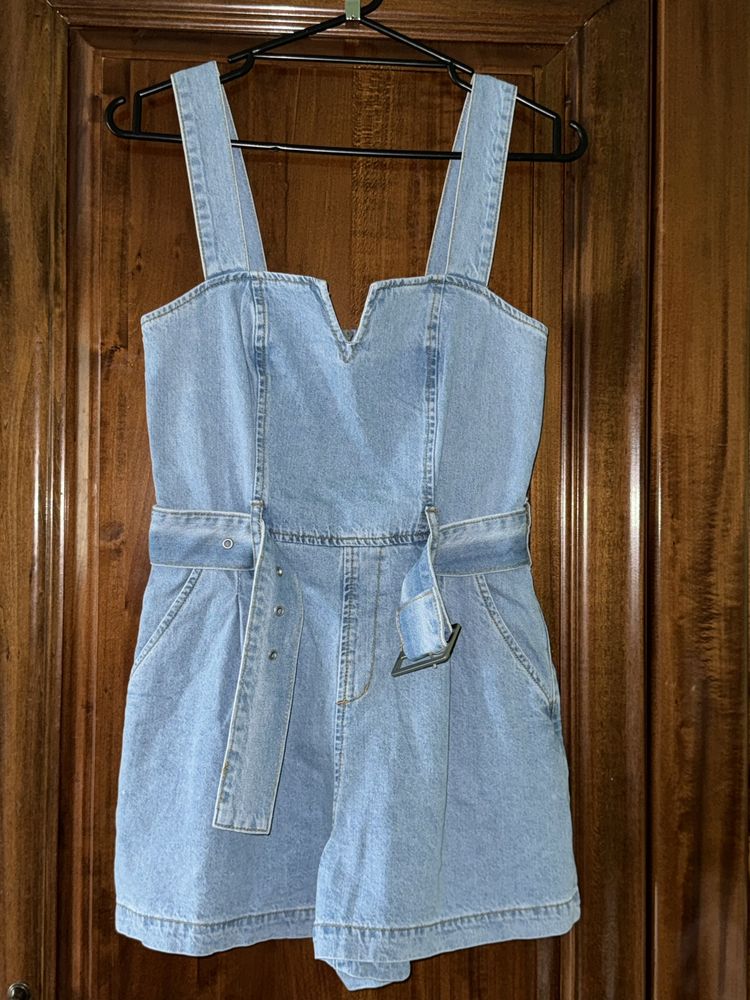 Salopeta blugi Katy Perry x ABOUT YOU Denim