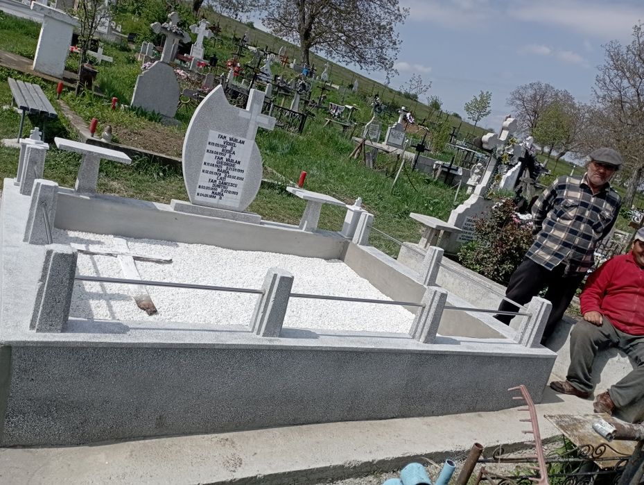 Morminte mozaic, marmura, granit