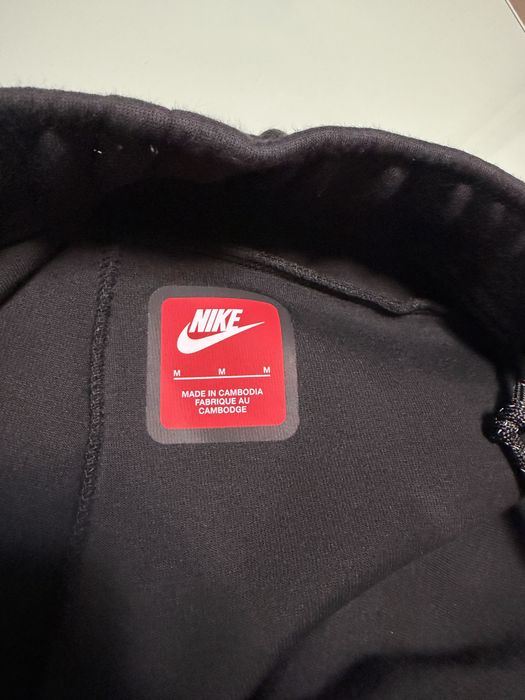 Мъжко долнище Nike Tech размер М ново!