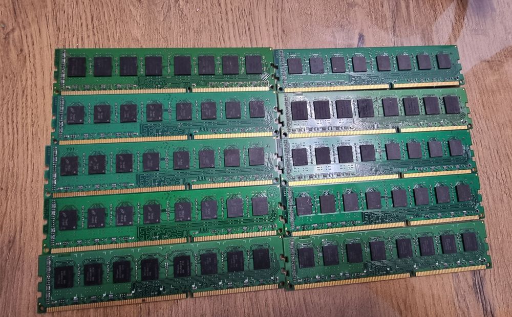 Рам памет 8 гб ддр3 AMD