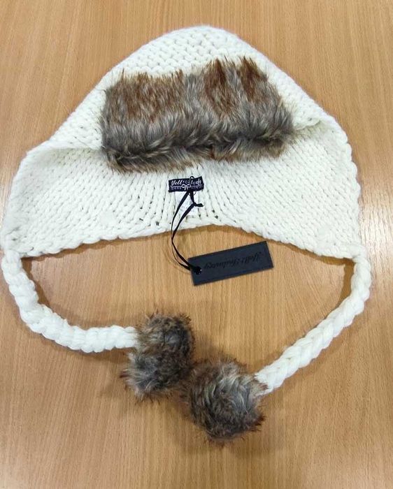 Новая шапка молодежного итальянского бренда YELL!