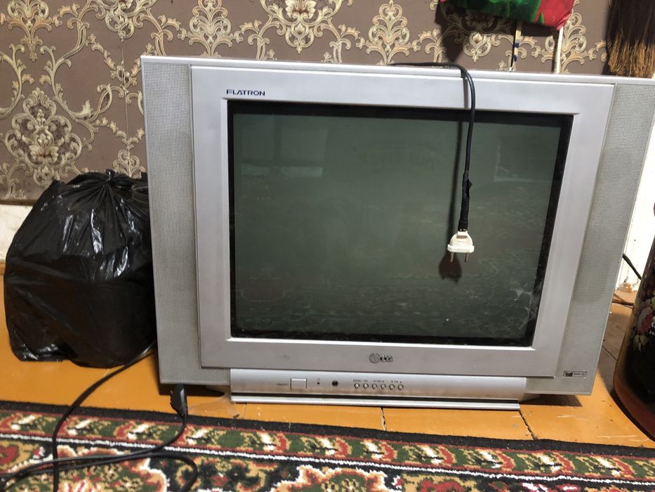 Televizor LG sotiladi holati alo tuneri bilan