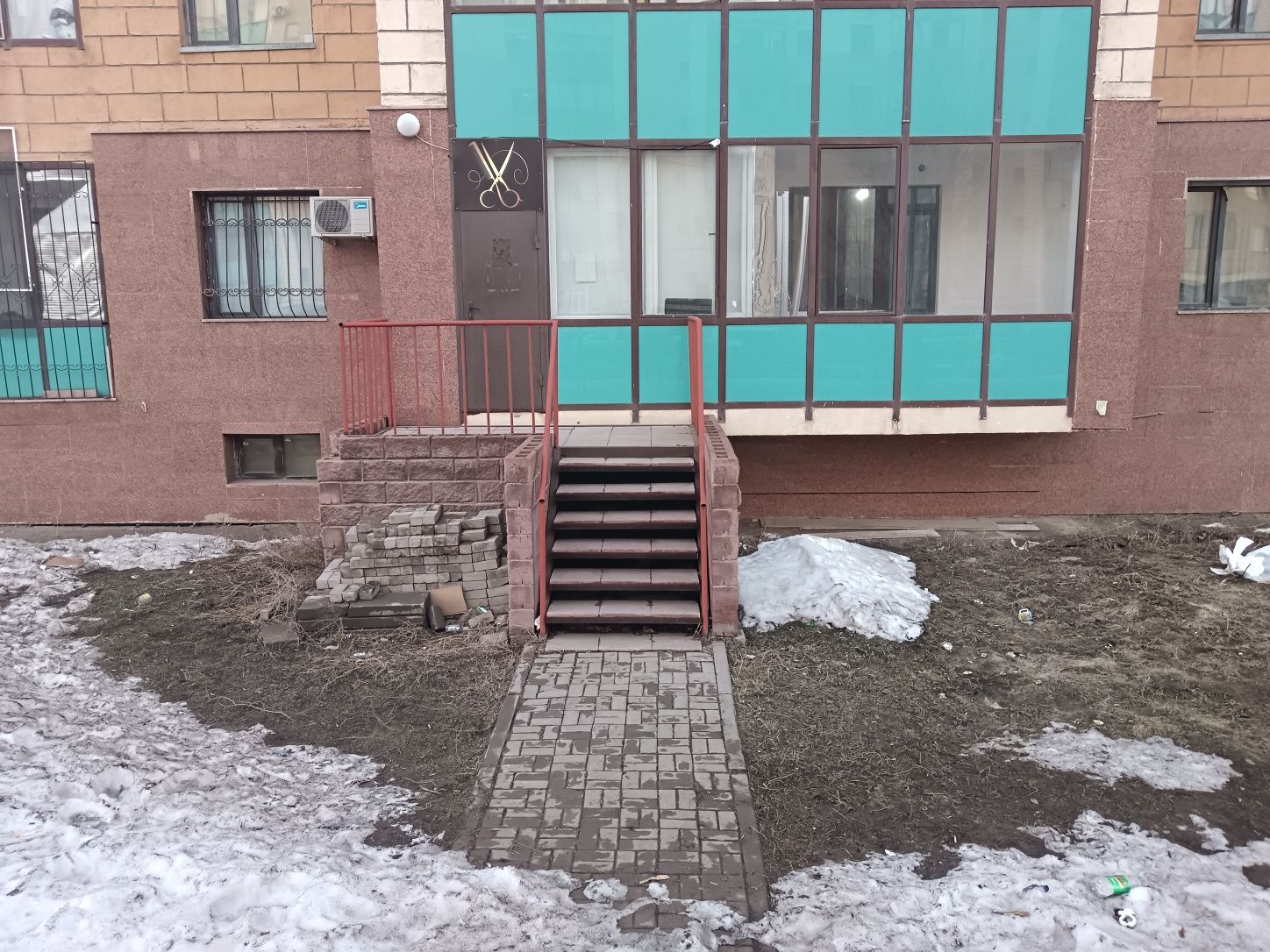 Сдам помещение под парикмахерскую
