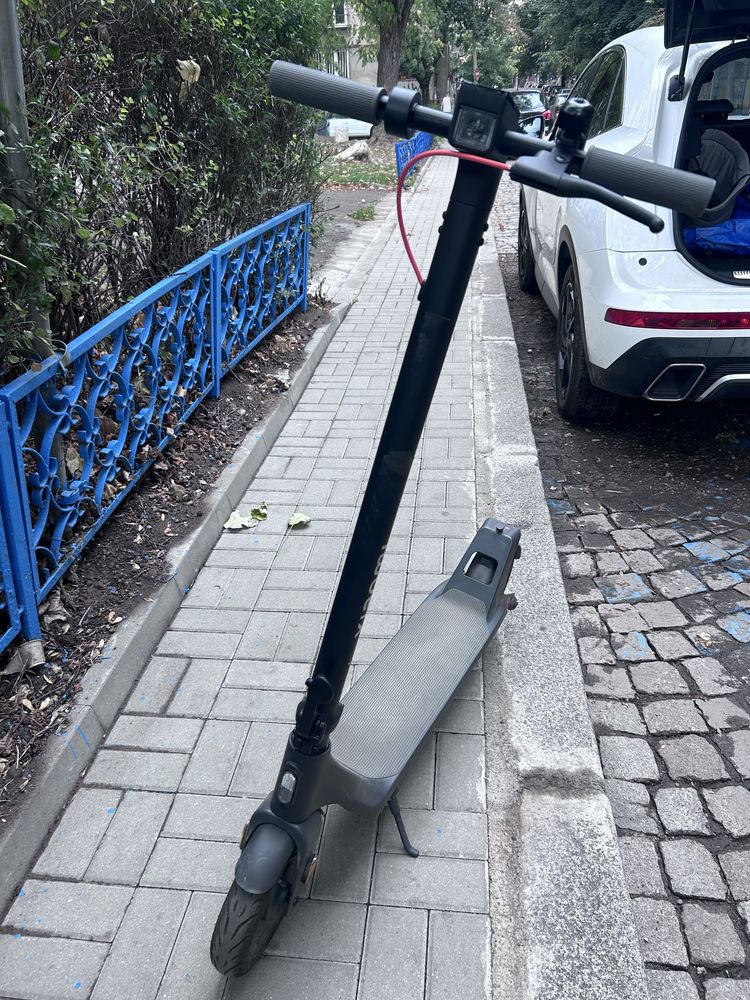 Проявам чисто нова тротинетка Хайоми