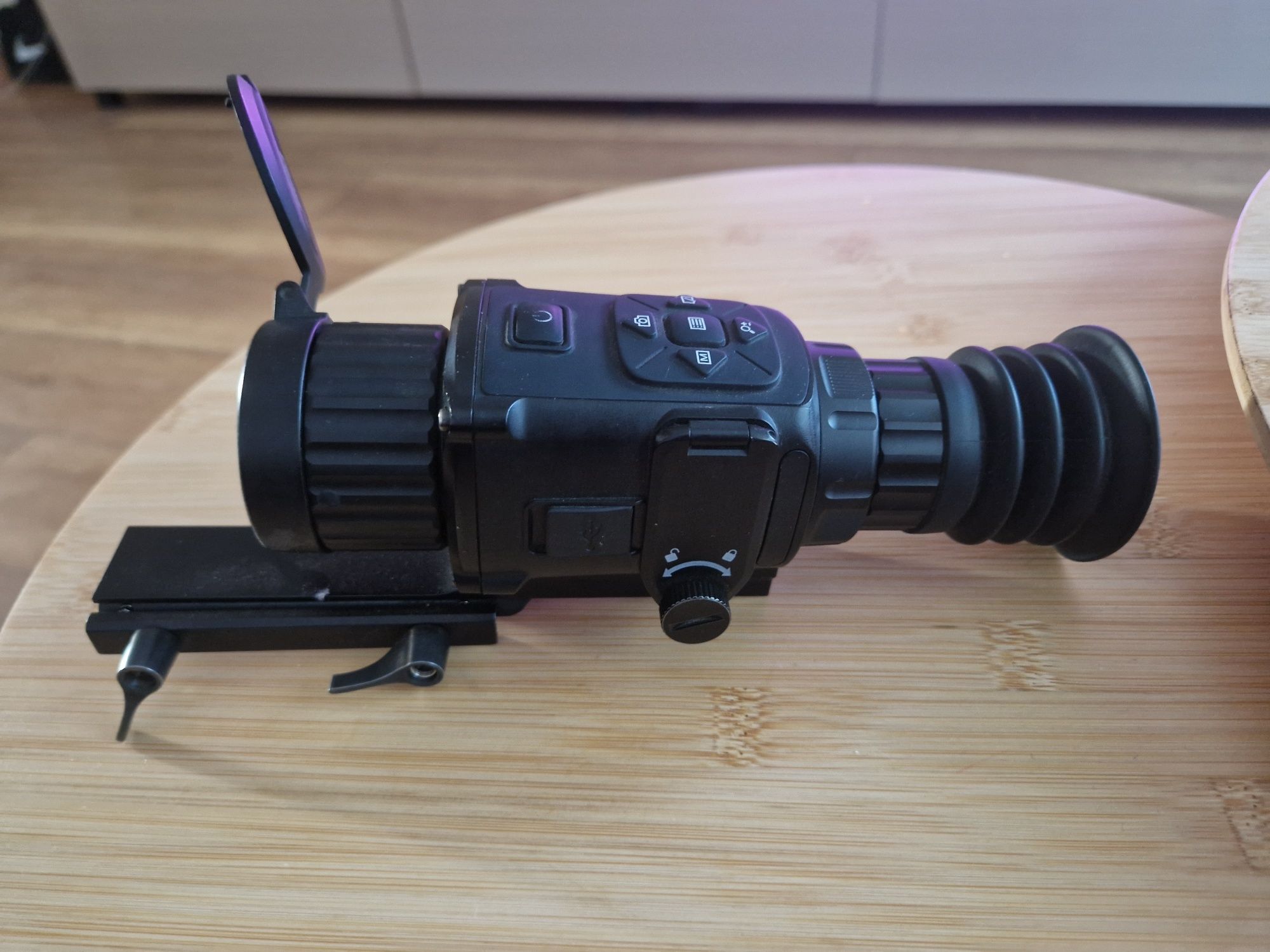 Термоприцел HIKMICRO TE25