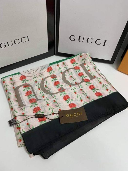 Gucci шал / парео 100% коприна