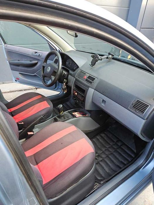 Skoda Fabia 2003 petrol 1200 euros QUICK SALE!!