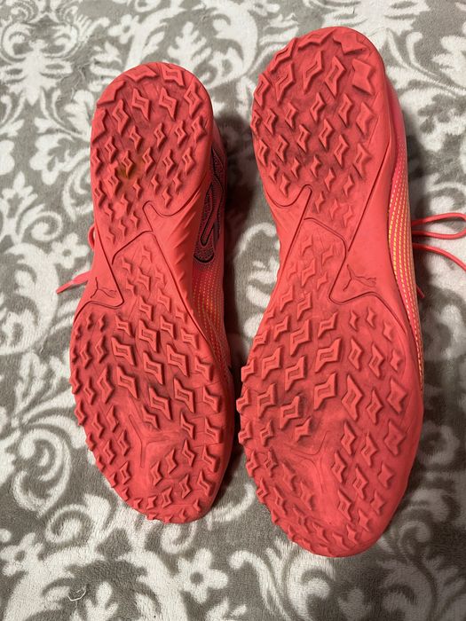 Crampiane pentru sintetic