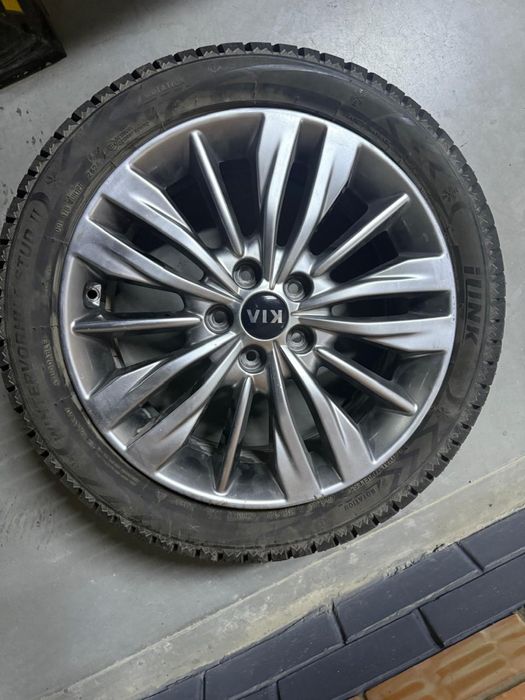 Продается шины с дисками 245/45-18