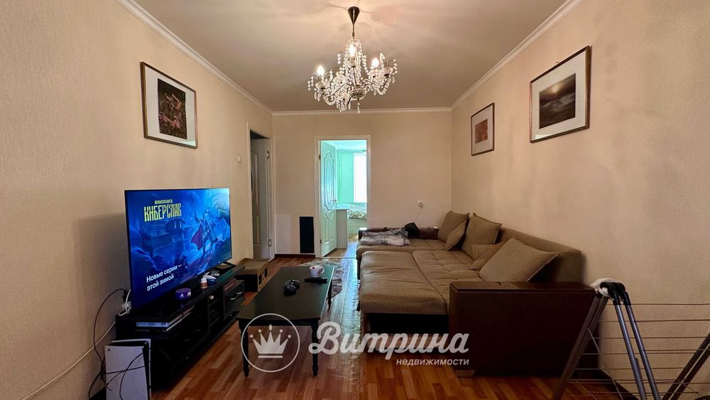 Подается 2-х комнатная около метро Космонавты