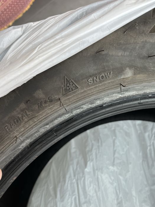Bridgestone Blizzak  255 55 R18 109V Dot. 2021